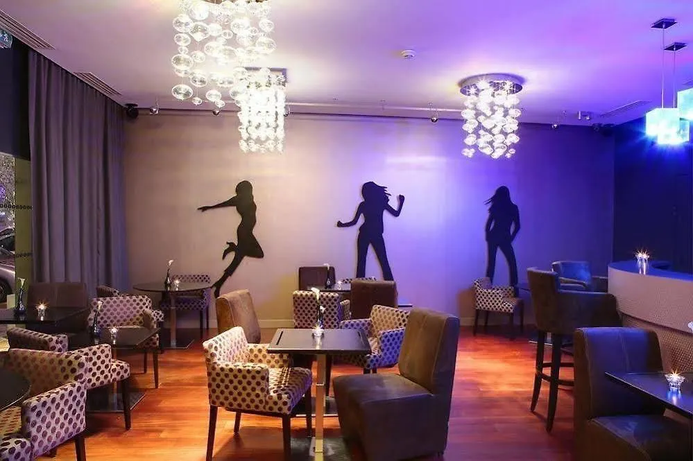 Boa Hotel - BW Signature Collection - Lille Centre Gares 4*,